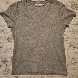 Vineyard Vines Gray V-Neck Women's Top